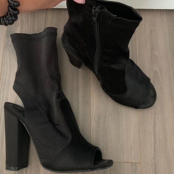 I have two pair of these - Picture 1 of 1